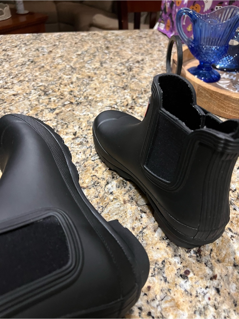 Hunter Black Chelsea Rain Boots Womens - Picture 4 of 6